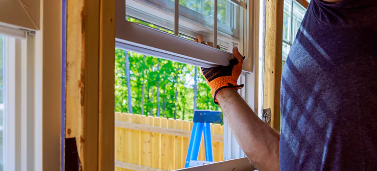 >Bay Window Curtain Rail Track in Tamarac, FL