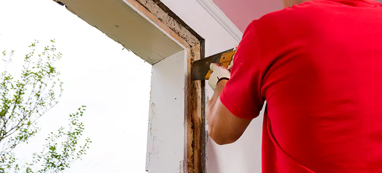 Residential Accordion Door Repair in Tamarac, FL