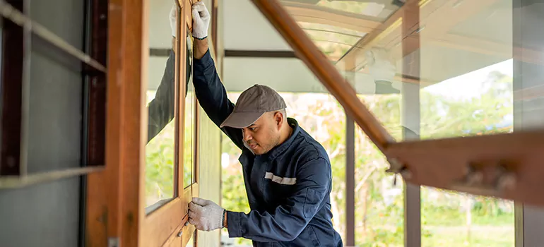Double Hung Vinyl Window Sash Replacement in Tamarac, FL